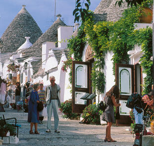 Apulien ─ im Land der Trulli und Staufer Apulien ─ im Land der Trulli und Staufer