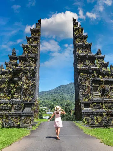 Bali - Naturwunder, Tempel und Meer