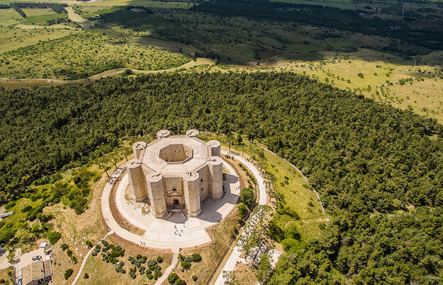 Apulien - Trulli, Staufer und mediterrane Auszeit Apulien - Trulli, Staufer und mediterrane Auszeit